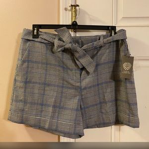 Plaid paperback shorts